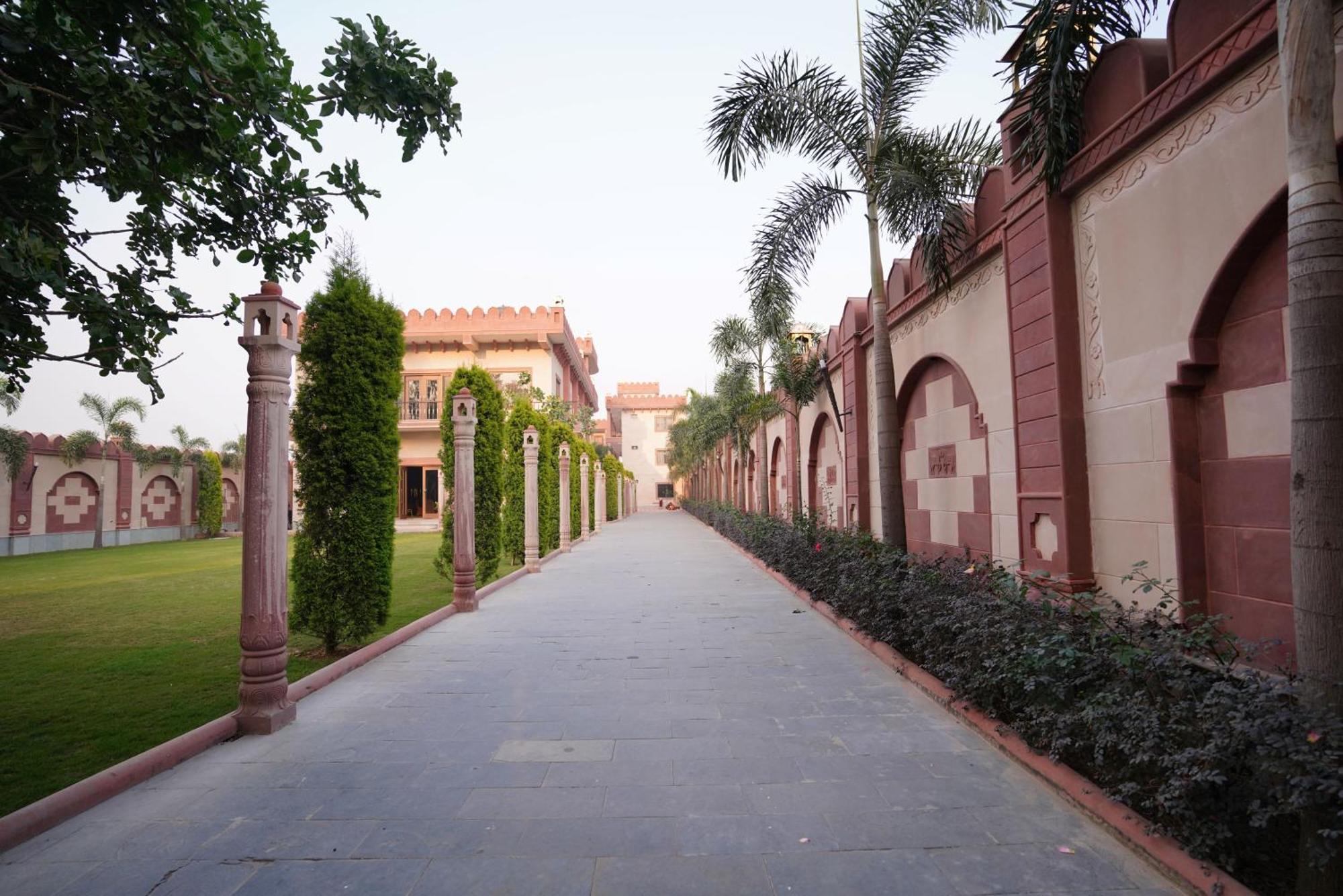 The Fort Moradabad Luaran gambar